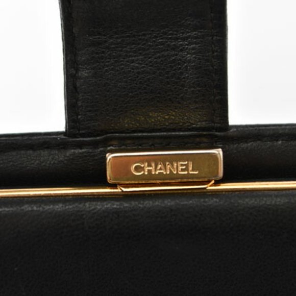 CHANEL Black Caviar Leather Logo Wallet - Picture 10 of 16